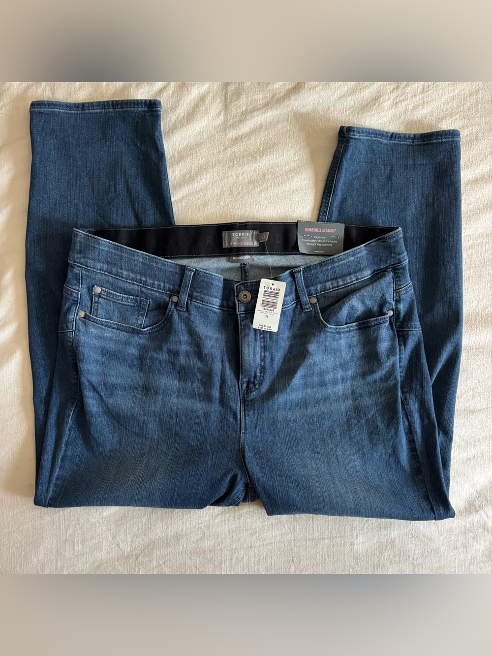 NWT Torrid Bombshell Straight Premium Stretch Jeans 22S